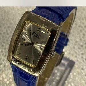 Nine & Co. Silverwear \ Electric  Blue Watch